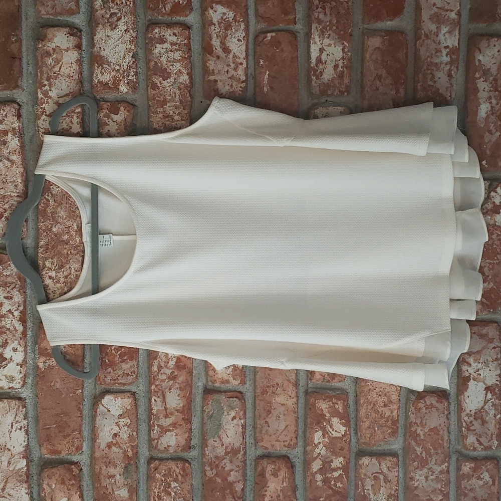 NWOT Women's Forever 21 Peplum Top